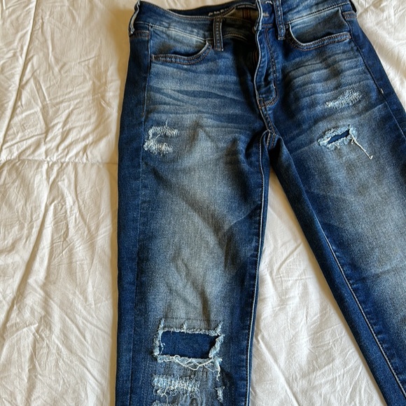 AMERICAN EAGLE jeggings. Women’s size 4 LONG. Distressed  - No see through holes - Picture 3 of 13